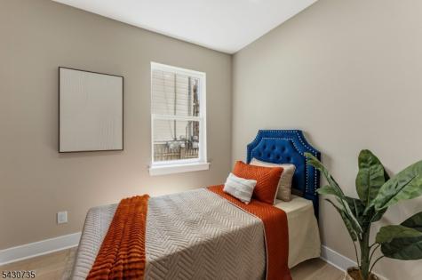 28 Grove Terrace Irvington NJ 07111