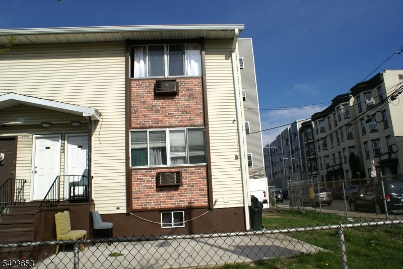 233 Straight Street Paterson NJ 07501