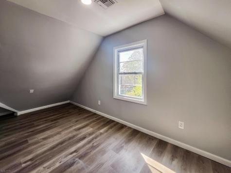 171 S Burnett Street East Orange NJ 07018