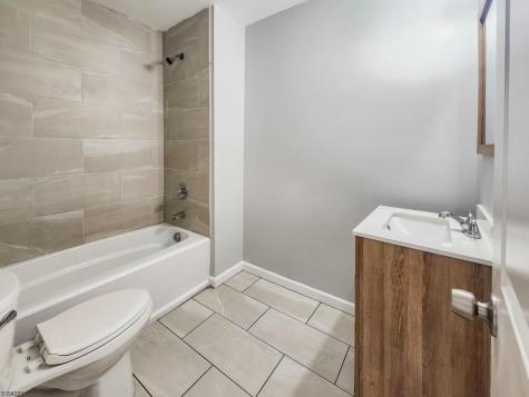 171 S Burnett Street East Orange NJ 07018