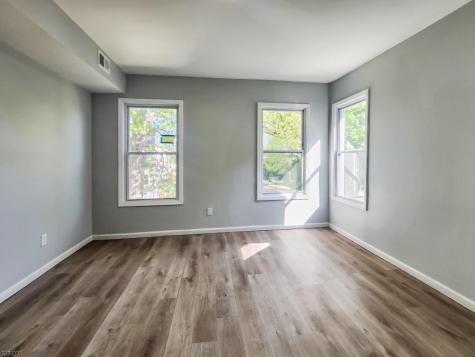 171 S Burnett Street East Orange NJ 07018