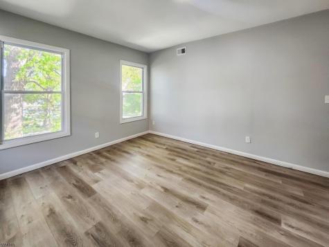 171 S Burnett Street East Orange NJ 07018