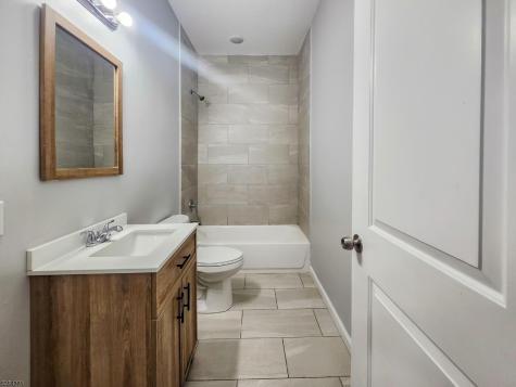 171 S Burnett Street East Orange NJ 07018