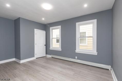 324 Harper Place Highland Park NJ 08904