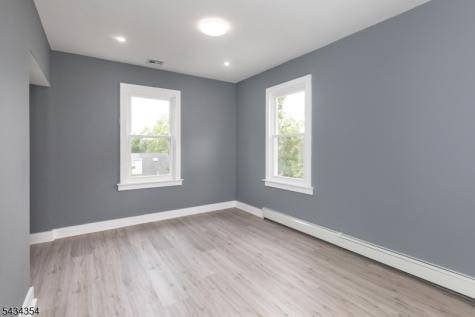 324 Harper Place Highland Park NJ 08904