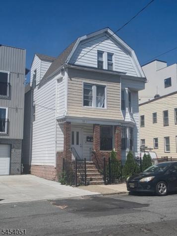 38 20TH Avenue Irvington NJ 07111