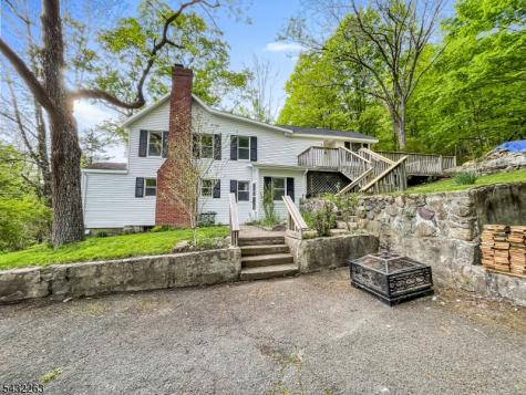 270 Macopin Road Bloomingdale NJ 07403