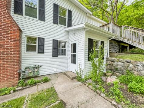 270 Macopin Road Bloomingdale NJ 07403