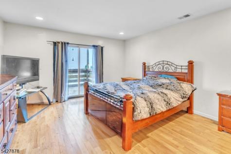 24 12TH Avenue Paterson NJ 07501