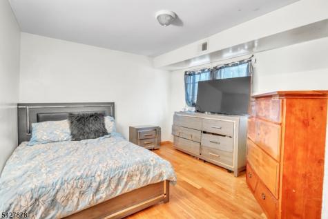 24 12TH Avenue Paterson NJ 07501