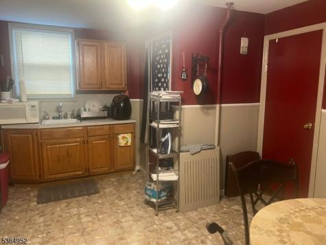 255 E Kinney Street Newark NJ 07105