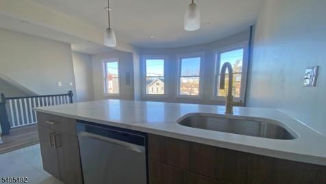 144 Maple Avenue Irvington NJ 07111