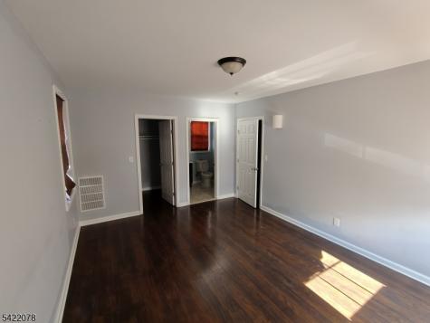 93 Howard Street Irvington NJ 07111