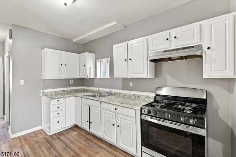 230 Pine Street Elizabeth NJ 07206