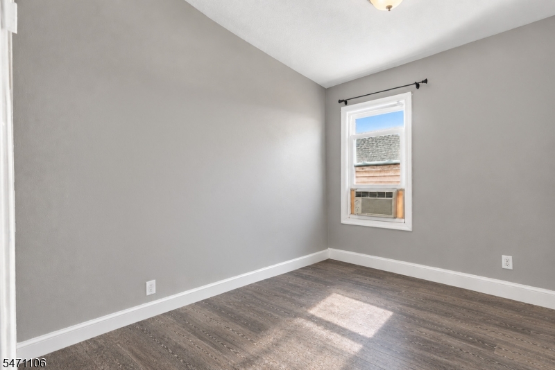 230 Pine Street Elizabeth NJ 07206