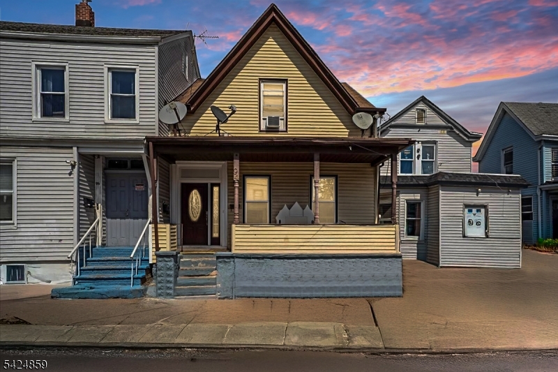 94 Manchester Avenue Paterson NJ 07502