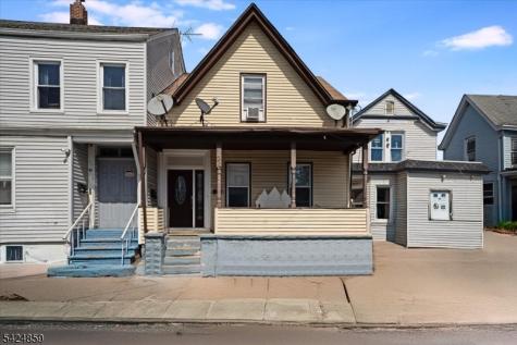94 Manchester Avenue Paterson NJ 07502