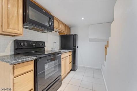 94 Manchester Avenue Paterson NJ 07502