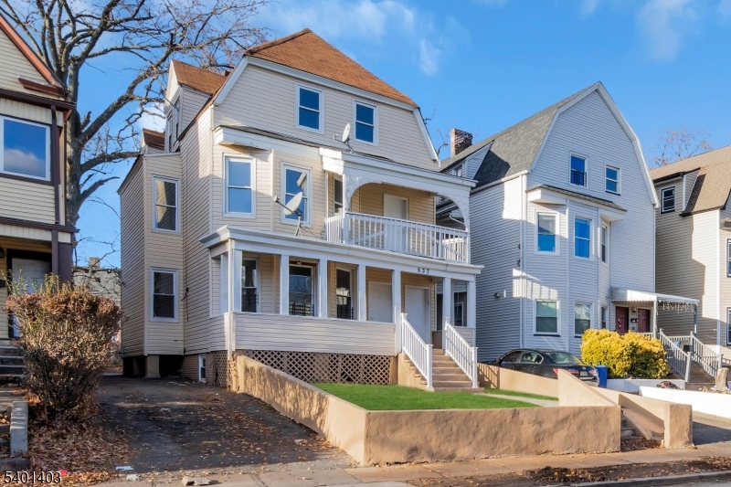 537 N Grove Street East Orange NJ 07017