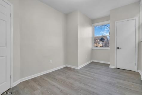 537 N Grove Street East Orange NJ 07017