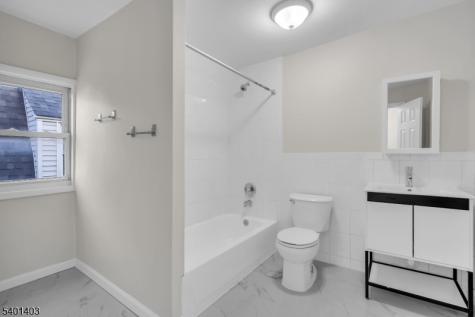 537 N Grove Street East Orange NJ 07017