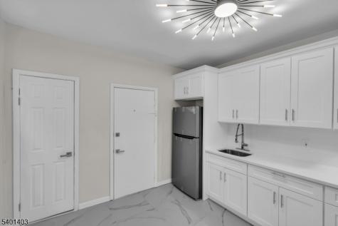 537 N Grove Street East Orange NJ 07017