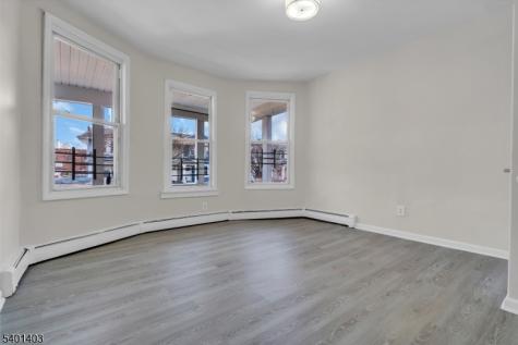 537 N Grove Street East Orange NJ 07017