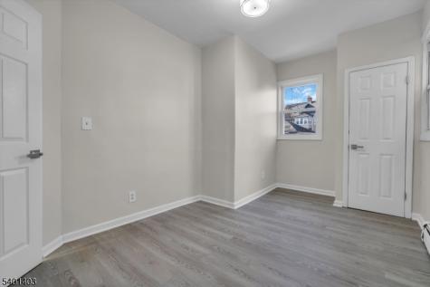 537 N Grove Street East Orange NJ 07017