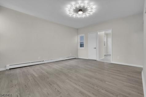 537 N Grove Street East Orange NJ 07017