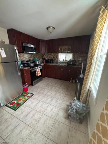 86 Bartholdi Avenue Jersey City NJ 07305
