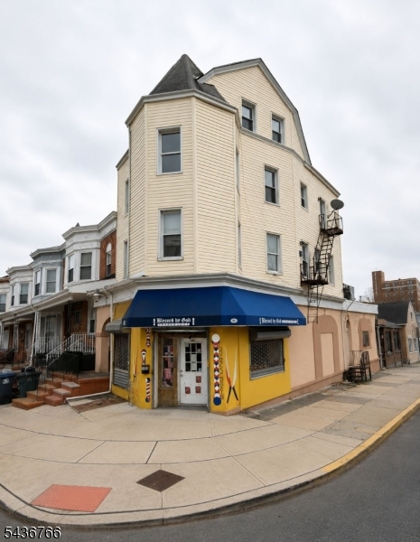 101 Eaton Place East Orange NJ 07017