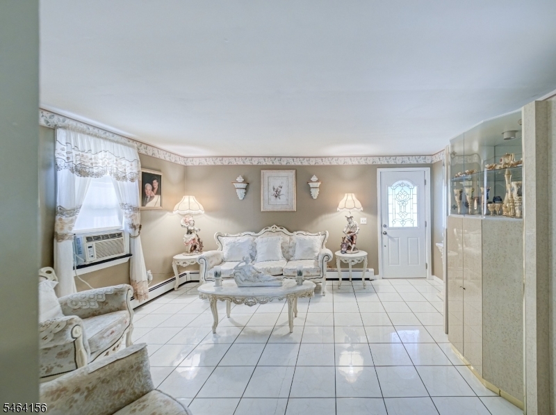 34 N Richards Avenue Somerville NJ 08876
