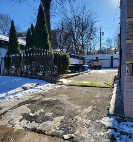 89 Tremont Avenue East Orange NJ 07018