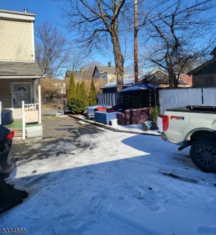 89 Tremont Avenue East Orange NJ 07018