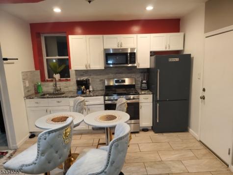 89 Tremont Avenue East Orange NJ 07018