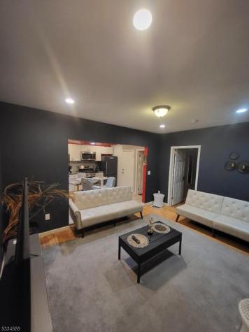 89 Tremont Avenue East Orange NJ 07018
