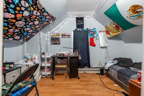 171 Burgess Place Passaic NJ 07055