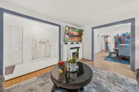 35 Lakeview Place Verona NJ 07044
