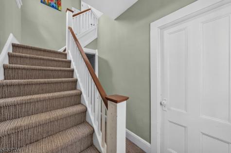 35 Lakeview Place Verona NJ 07044