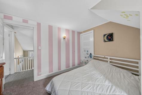35 Lakeview Place Verona NJ 07044