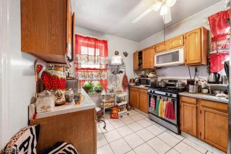 85 Arlington Avenue Jersey City NJ 07305