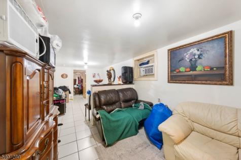 85 Arlington Avenue Jersey City NJ 07305