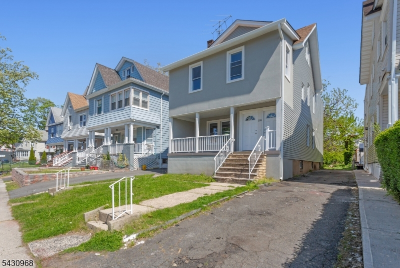 226 N Clinton Street East Orange NJ 07017