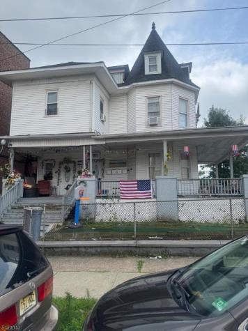 54 17TH Avenue Paterson NJ 07501
