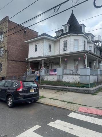 54 17TH Avenue Paterson NJ 07501