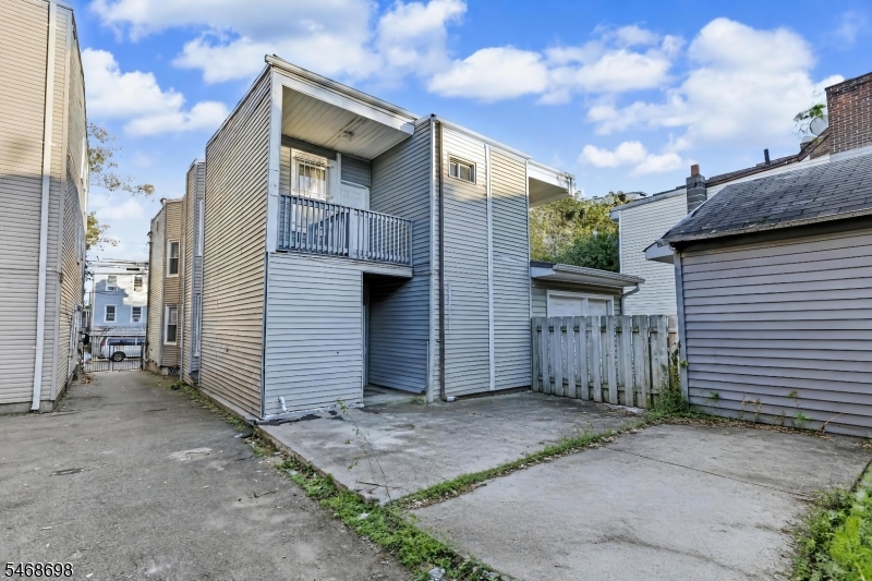 72 Summer Avenue Newark NJ 07104