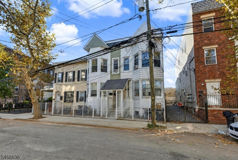 72 Summer Avenue Newark NJ 07104