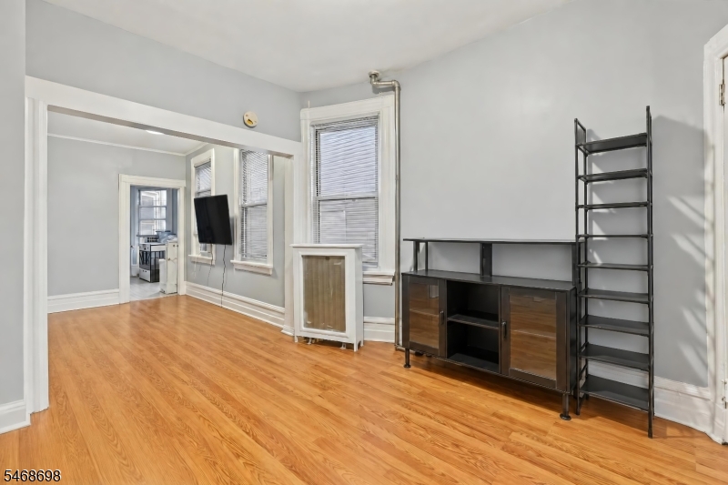 72 Summer Avenue Newark NJ 07104