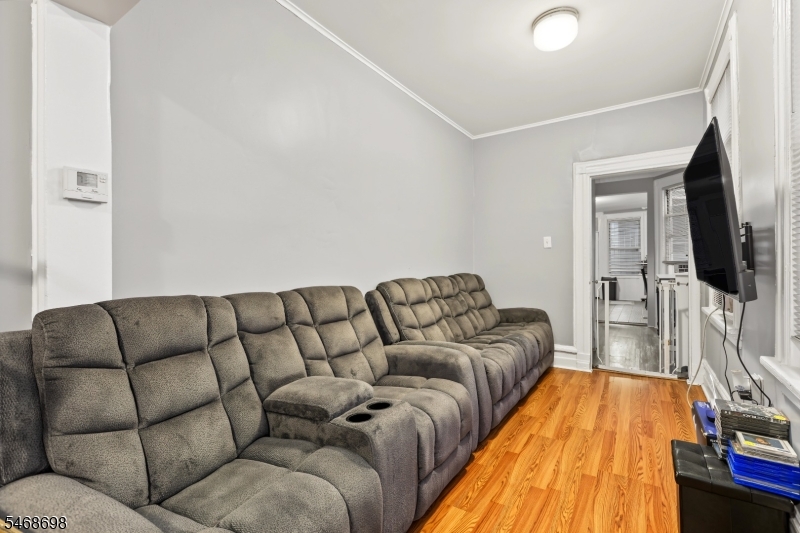 72 Summer Avenue Newark NJ 07104