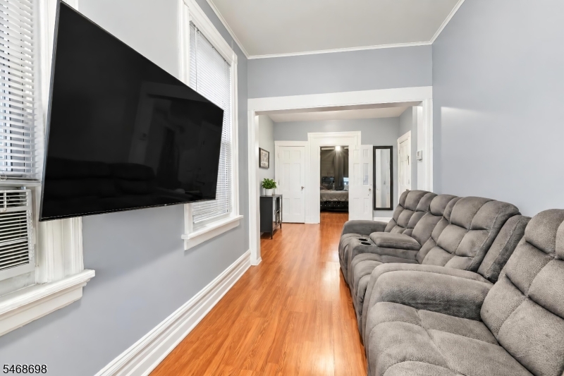72 Summer Avenue Newark NJ 07104